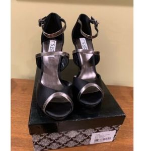 RSVP Lorna Black Satin 2 Pewter Leather Trim 7.5M